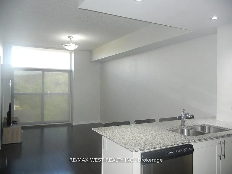 427 Aberdeen Ave #406 — Photo 8