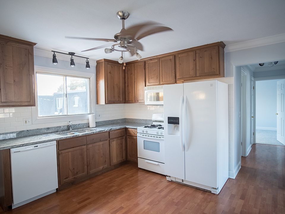 1st image of 1051 Todd Farm Dr APT 3