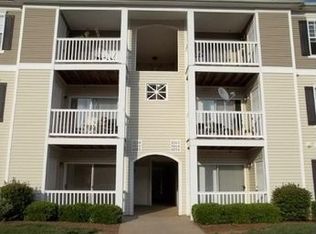 1052 Plaza Walk Dr, Charlotte, NC