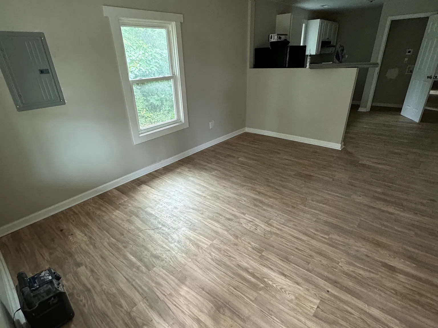 2 bed, $1,000 — Photo 2