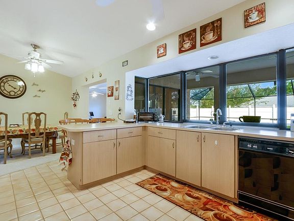 5th image of 1012 SW Di Lido Ln