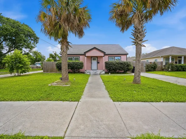 318 2nd St N, Texas City, TX 77590