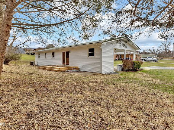 4th image of 294 Knob View Dr