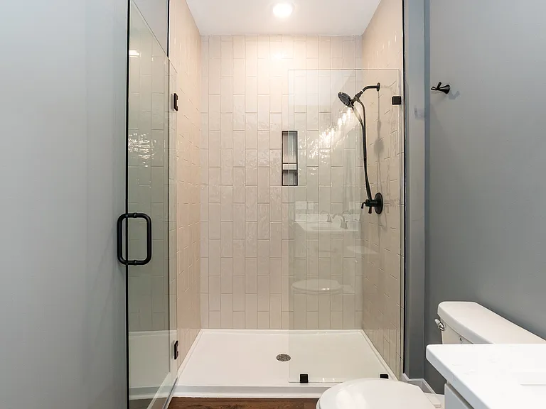 816 N Taylor St — Photo 25
