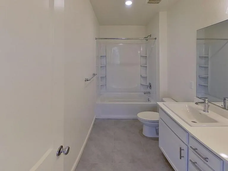 710 Jessie Dr — Photo 4