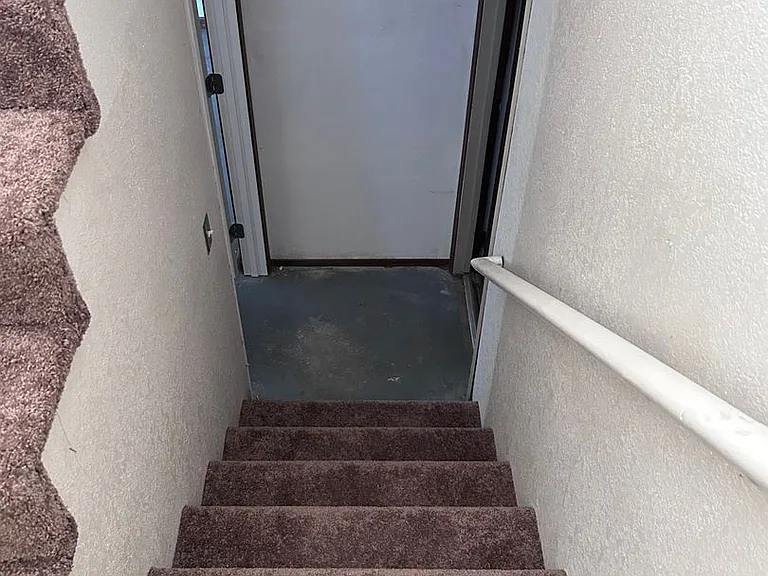 206 S 27th Pl — Photo 16