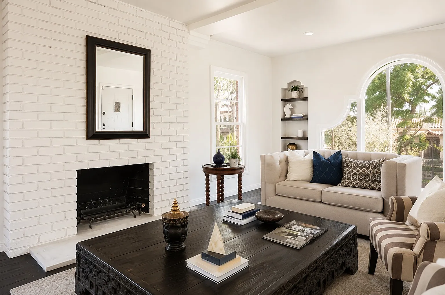 3 bed, 2.5 bath, 2100 sqft, $5,750 — Photo 4