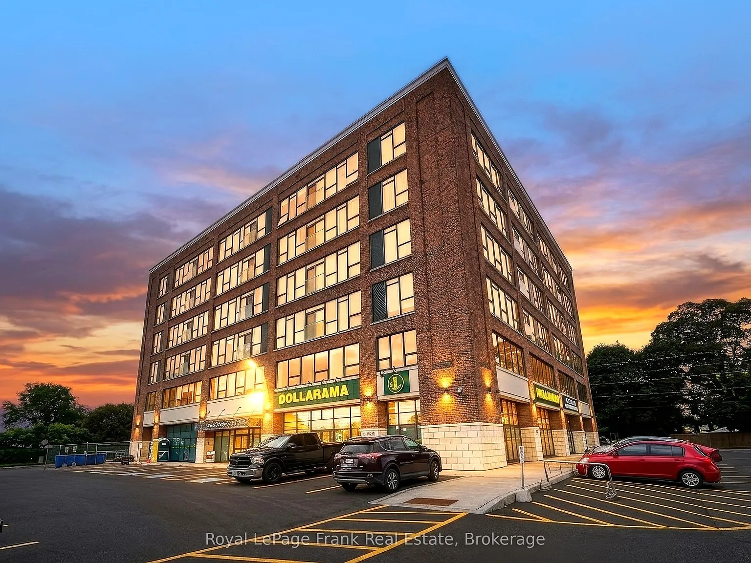 2 bed, $2,800 — Photo 2