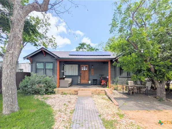635 E Camp St, New Braunfels, TX 78130