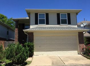 8226 Golf Green Cir, Houston, TX 77036