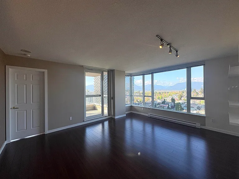5189 Gaston St #1707 — Photo 5