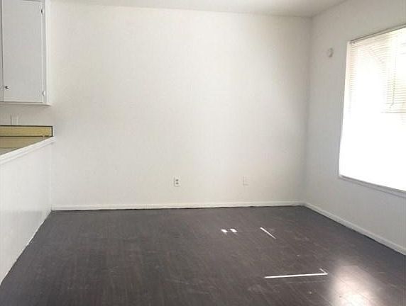 3rd image of 302 N Rose St APT C