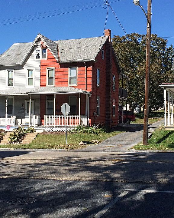 1st image of 439 E Main St