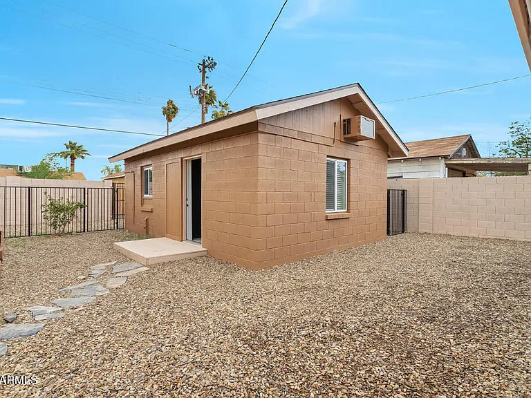 1638 E Granada Rd #B — Photo 19
