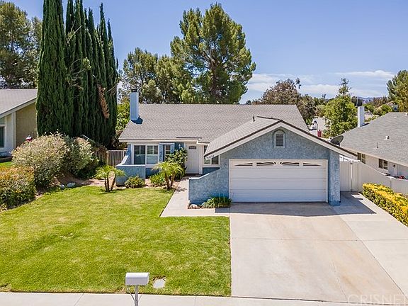 2nd image of 23144 Magnolia Glen Dr