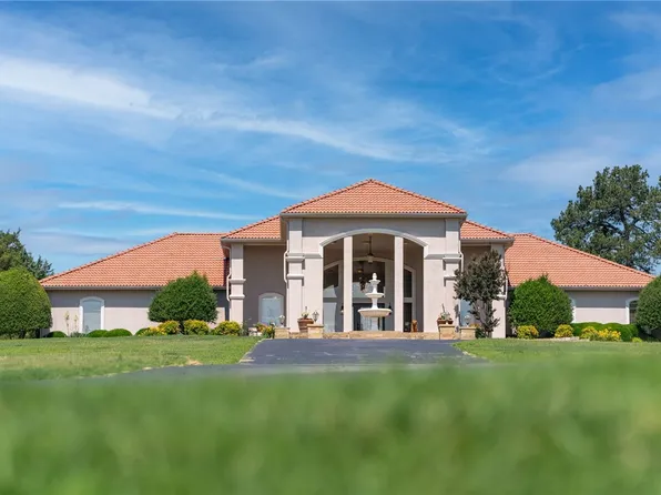 2669 King Dr, Mulberry, AR 72947