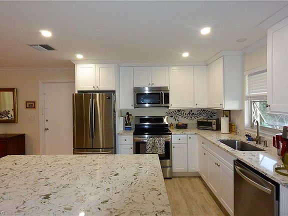 2nd image of 1232 Cypress Woods Dr