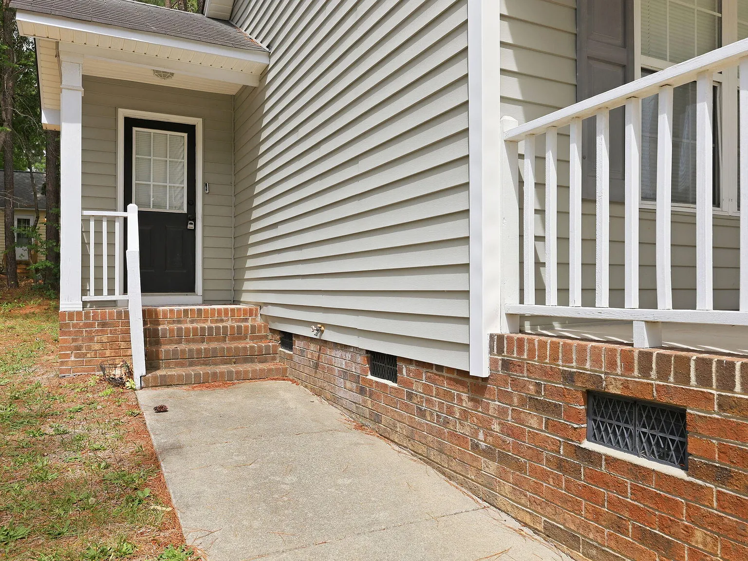 3 bed, 2.0 bath, $1,750 — Photo 3
