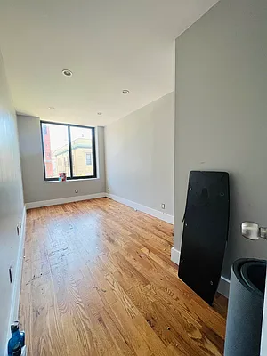 Rented by Pear NYC LLC | media 21