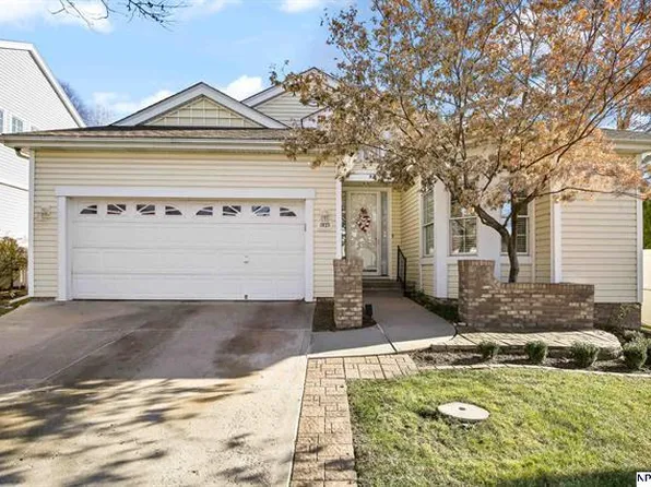1823 S 172nd Plz, Omaha, NE 68130