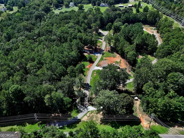 104 Waccamaw Ln, Central, SC 29630