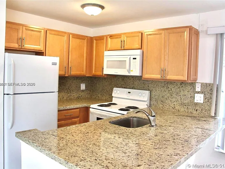 3004 Coral Ridge Dr #110B — Photo 4