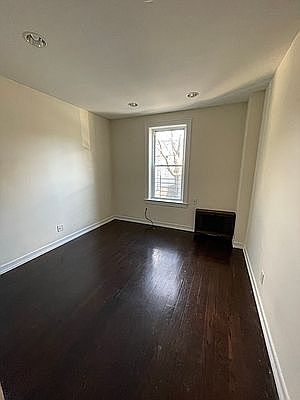 5th image of 35-39 10th St #1