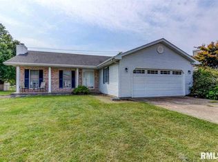 108 E Sherry Dr, Springfield, IL 62703