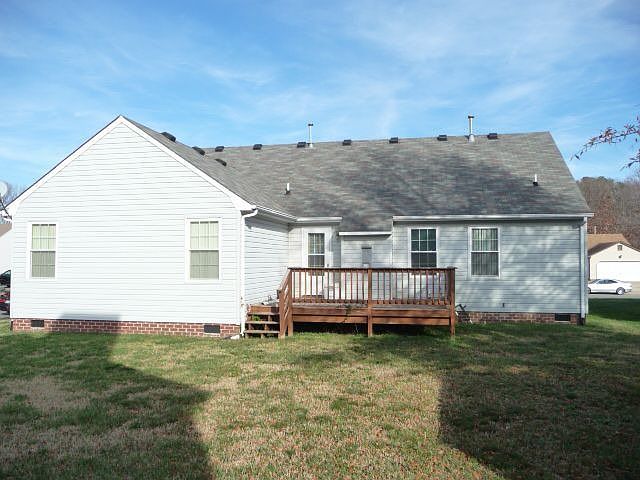 2nd image of 13 Grist Mill Dr