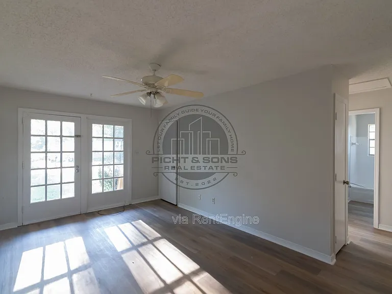 3216 Jim Lee Rd #2-A — Photo 4