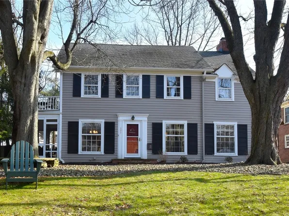 3277 Norwood Rd, Shaker Heights, OH 44122