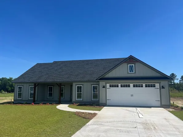 28 Waters Edge Way, Tifton, GA 31793