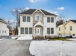 37 Jersey Ave, Edison, NJ 08820