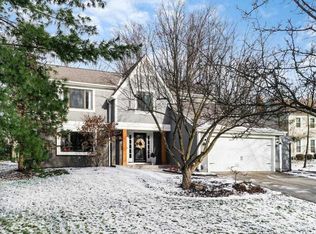 50 Forest Ridge Ct, Powell, OH 43065