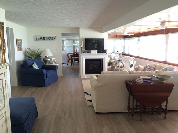 3rd image of 17767 River Shore Dr