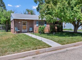 82 W Pioneer Ave, Parowan, UT 84761