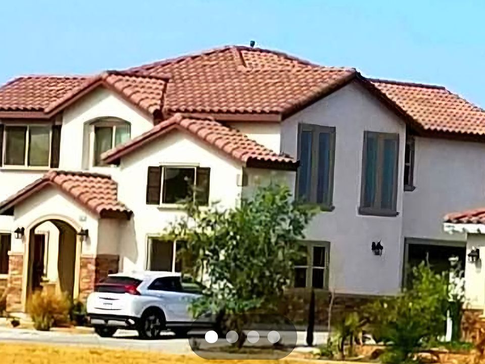 1st image of 458 Sandalwood St