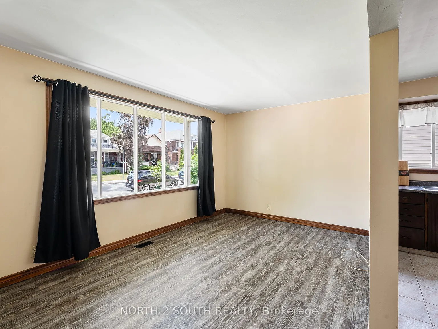 3 bed, $1,800 — Photo 4