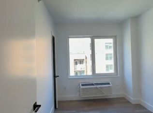 355 E 194th St #4G, Bronx, NY 10458