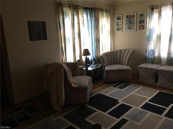 4th image of 921 Minota Ave