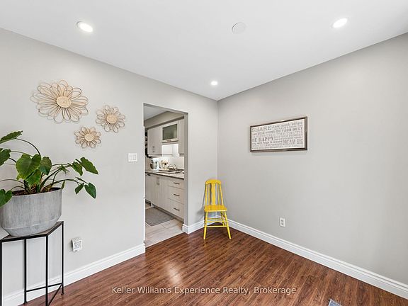 5th image of 2 Bernick Dr #23