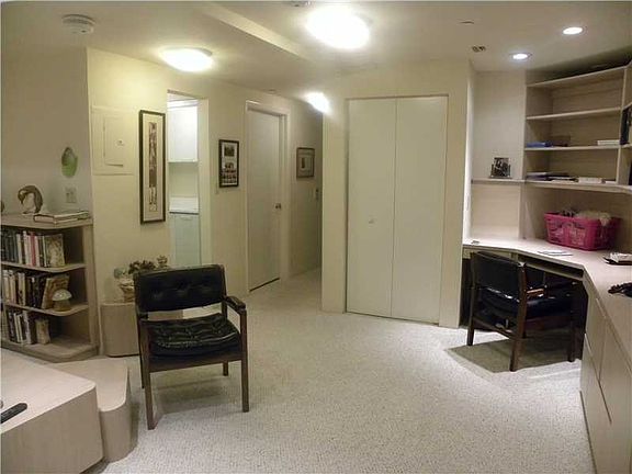 3rd image of 3000 Island Blvd #122