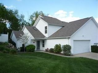 600 Hilltop Terrace Dr, Tallmadge, OH