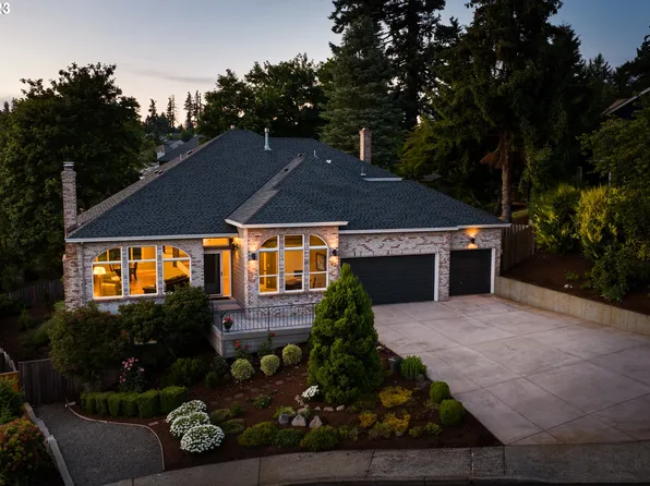 1832 Barnes Cir, West Linn, OR 97068