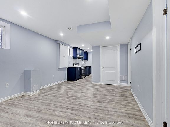 4th image of 106 Dolobram Trl #Basement
