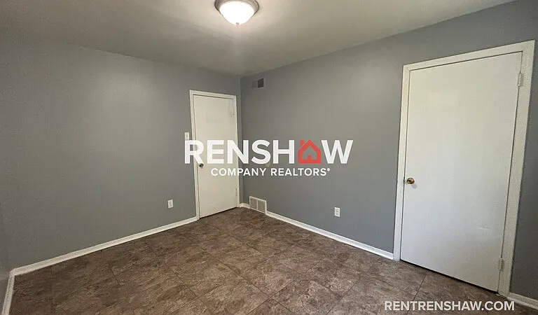 3228 Lyndale Ave — Photo 6