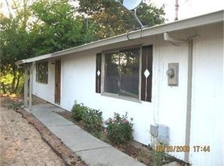 214 SW Greenwood Ave, Grants Pass, OR 97526