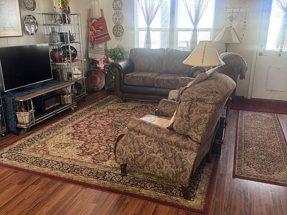 5th image of 8162 Horn Rd