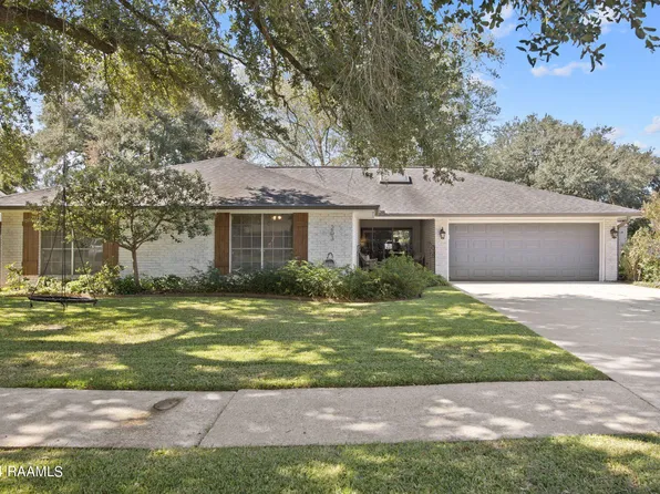 203 Cane Dr, Lafayette, LA 70508