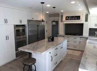 1886 E Fall View Dr, Sandy, UT 84093